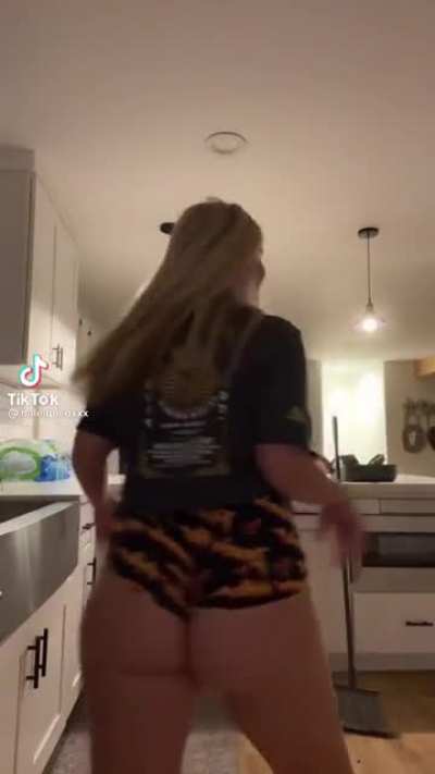 Thats a fat booty