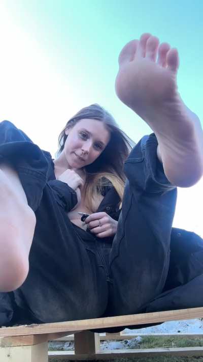 Caught in the act of being barefoot outdoors