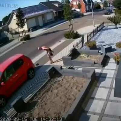 Motorcycle accident (NSFW) - Warning! - Very graphic images at end of video.