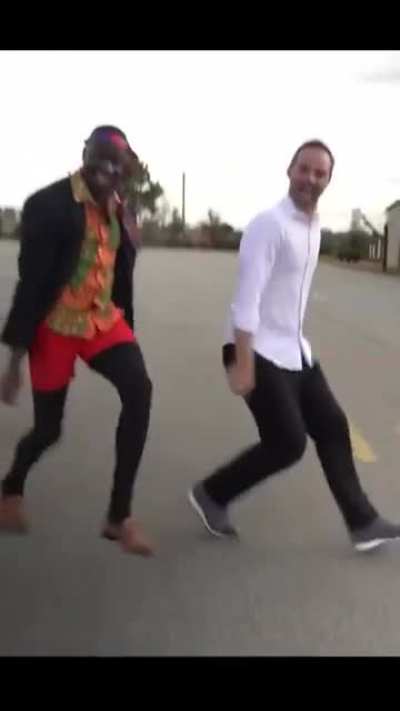 I know it's old, but damn it this always makes me smile