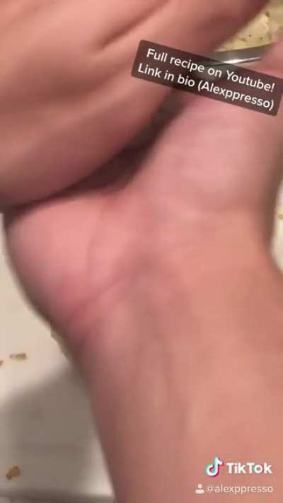 Razor&rsquo;s Puppy Paw Hash Browns IRL