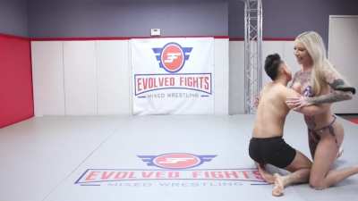Cassidy Luxe vs James Bang