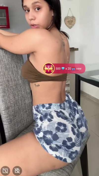 Otra coste&ntilde;ita que lo mueve 🍑