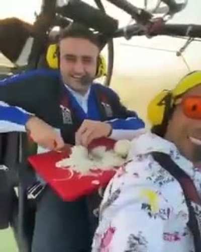 Bu adamın &ccedil;ok değişik fantezileri var