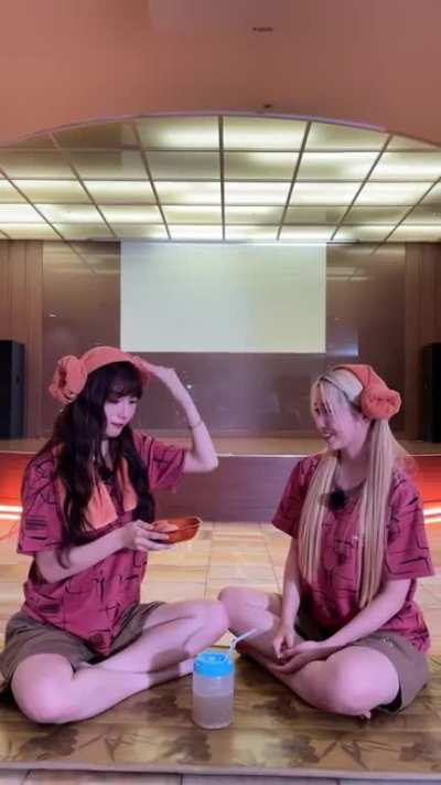 [230214] Yeseo &amp;amp; Youngeun TikTok update: 🥚 #Kep1ayer