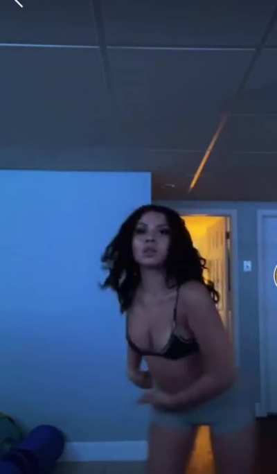 Latina doing what latinas do