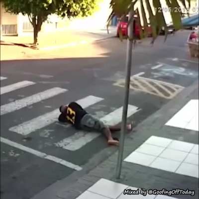 He thinks that women can&rsquo;t do anything