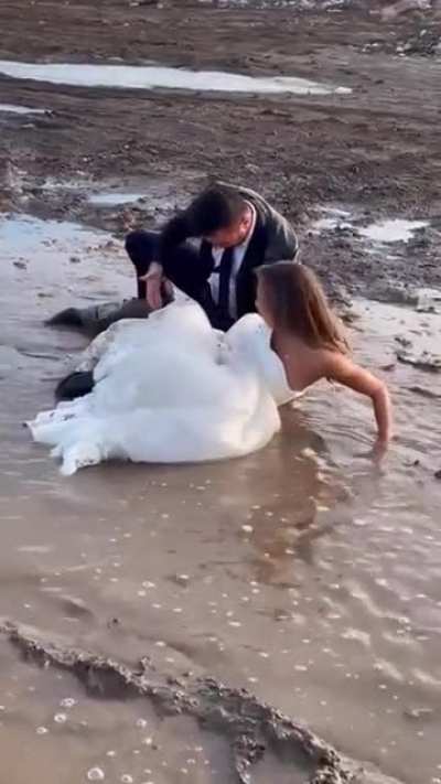 WCGW Photo shooting in the muddy place