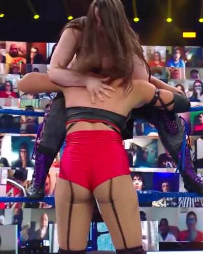 Lacey Evans
