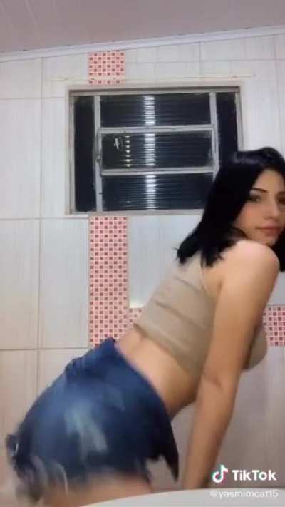 Yasmin Cat has a great Insta, not sure avout her Tiktok