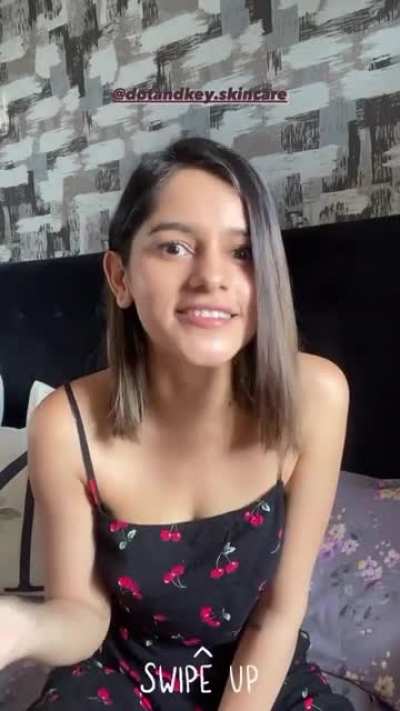 maybe she's doing it on purpose ( jiggle part 3)