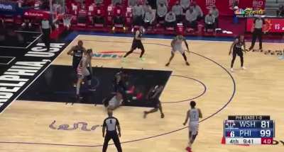 [Highlight] Matisse Thybulle blocks and steals it from Hachimura on the same possession