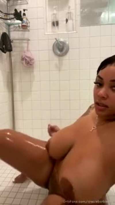Thick baddie 🍑