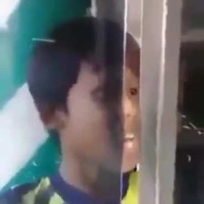 Au :v