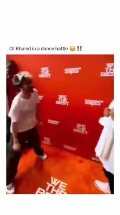 Bro has one dance (praise spez) 