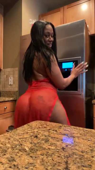 She said she going live later! I&rsquo;m hoping it&rsquo;s better than this one 🤷🏽&zwj;♂️