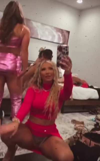 Blonde party