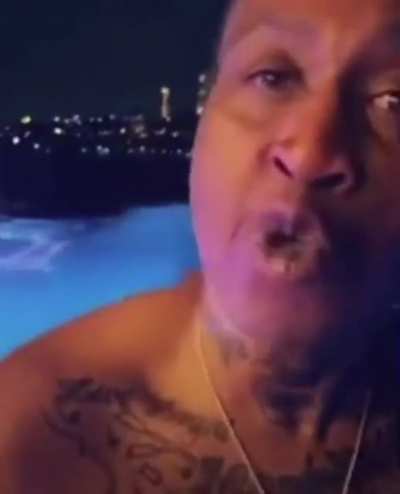 My momma caught her uncle Charles cheating on his wife at the pool🤦🏽&zwj;♂️🤦🏽&zwj;♂️