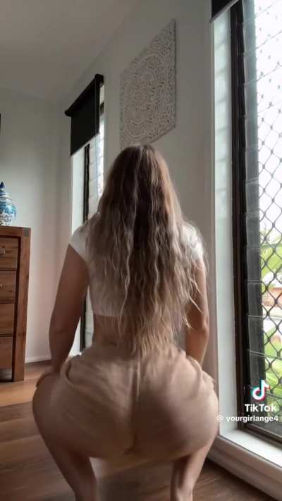 @yourgirlange4