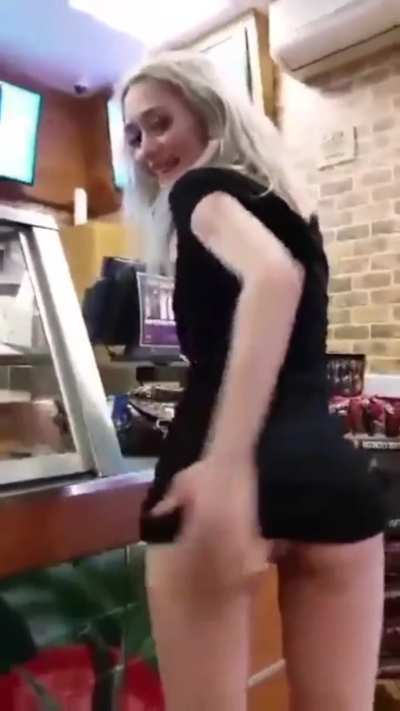 Flashing my ass at Subway