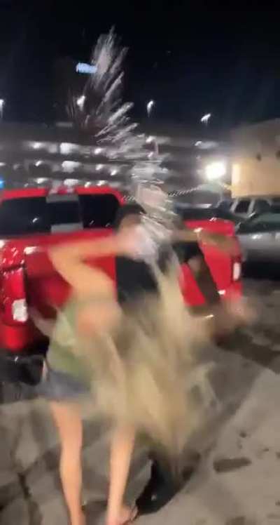 Drunk woman slaps some dude and gets sent to Narnia💀