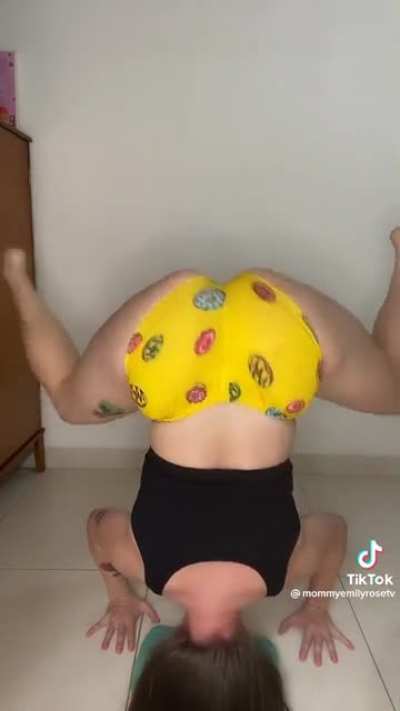 mommyemilyrosetv Que rico 😈👅🔥