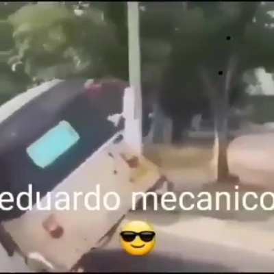 Eduardo Senna mecânicx (!pronome neutro) 😎