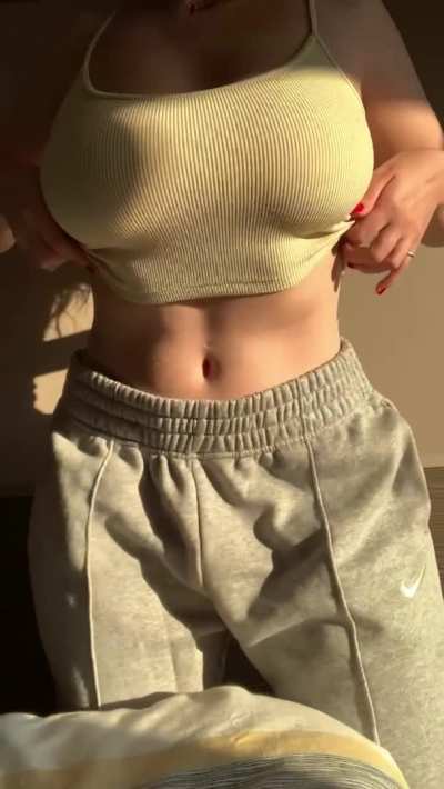 I don&rsquo;t know if they could look any bigger than they do in this top&hellip;