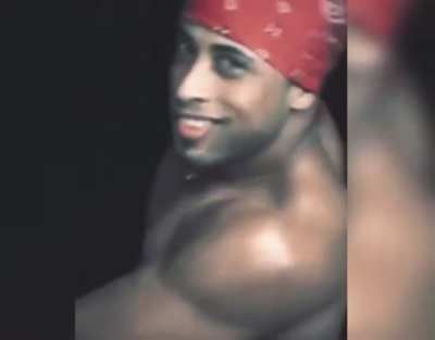 Ricardo&rsquo;s Anaconda Wants Buns Hun! 💪🏽🍑 (Unknown Link)