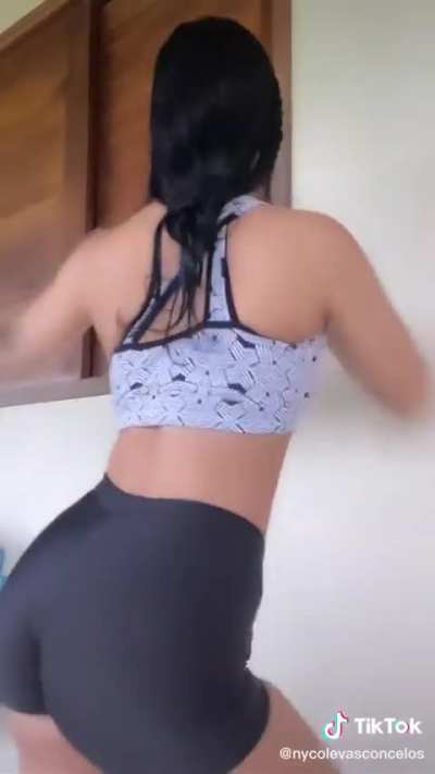 Morena gostosa