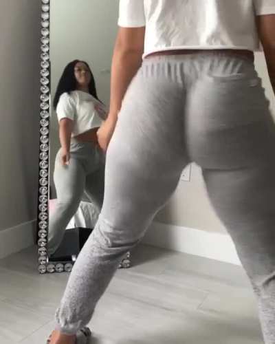Pro twerker