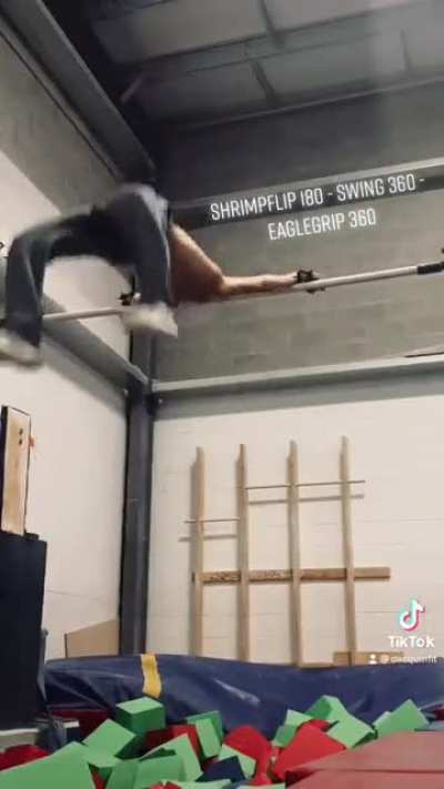 Freestyle calisthenics training