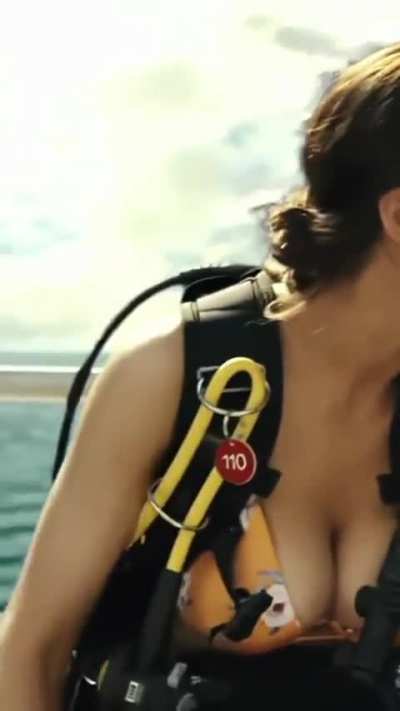 Alexandra Daddario 