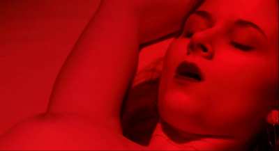 Nora Dolmans &amp;amp; Manon Delauvaux in 'Switch'