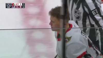 Tim St&uuml;tzle and Samuel Girard drop the gloves
