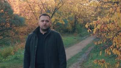 Я &ndash; прохожий на сотне фото