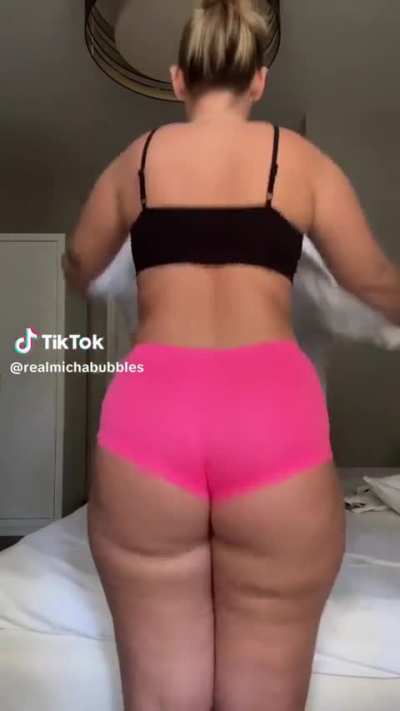 @realmichabubbles