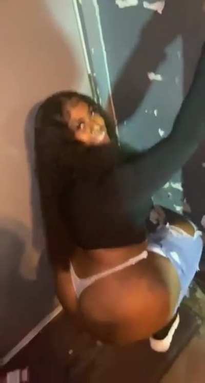 😈😈🤎