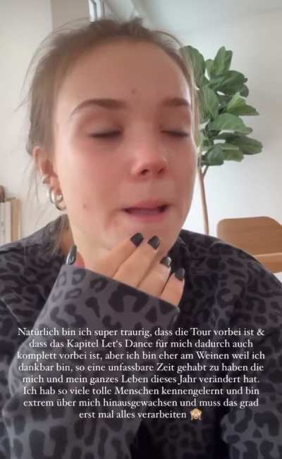Ein paar emotionale Worte von Julia Beautx zu den letzten Wochen&hellip; Instagram 05.12.23