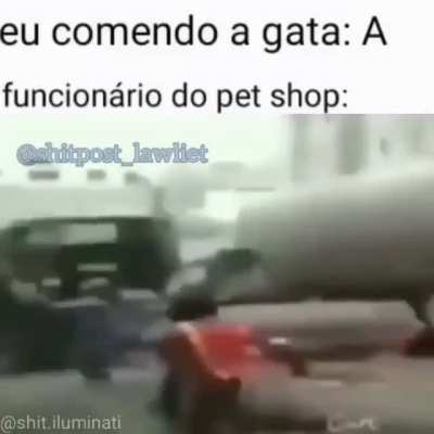 ︎