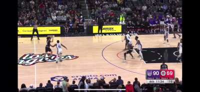 [Highlight] Jason Preston casually commits the backcourt on his own