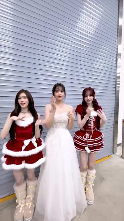 251225 IVE TikTok Update with An Yujin &amp;amp; Jang Wonyoung