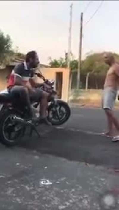Valent&atilde;o se dando mal...