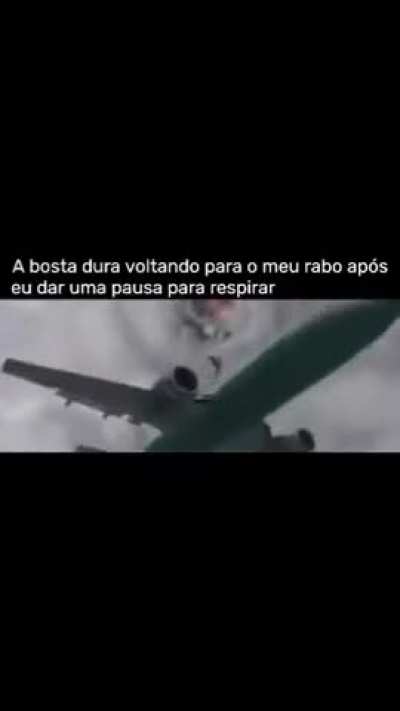 &Eacute; triste mas acontece 