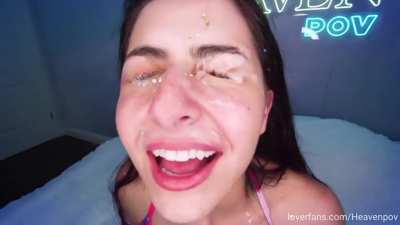 She likes cum in her eyes (link in comments)