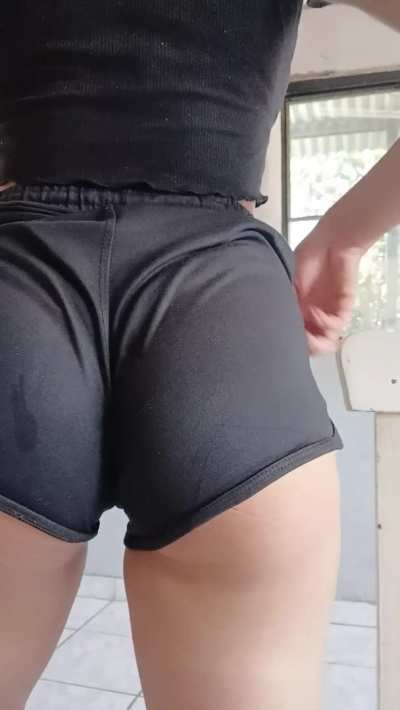 I can't stop to see it. Do you?