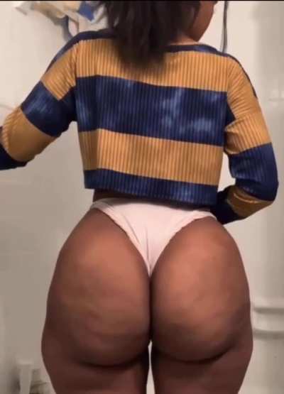 Big Booty twerking
