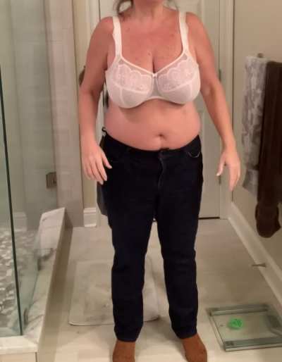 Releasing my huge boobs!!!