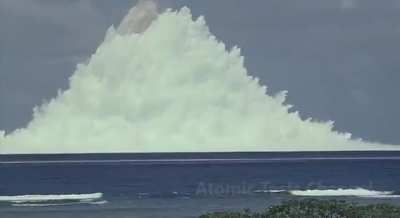 Underwater Atomic Blast 💥