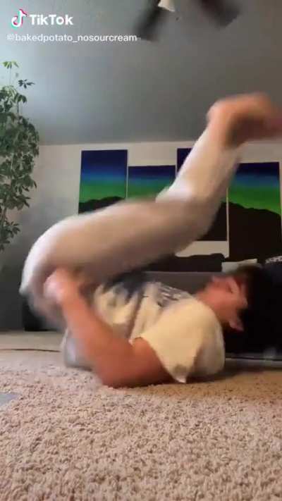 @bakedpotato_nosourcream feet